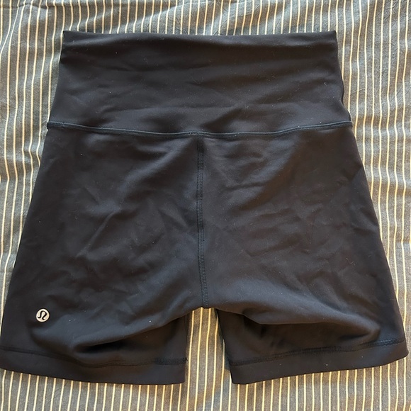 Wunder Train High-Rise Short 6" - Picture 3 of 3